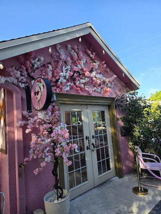 Lolita Dessert Club Picture 3