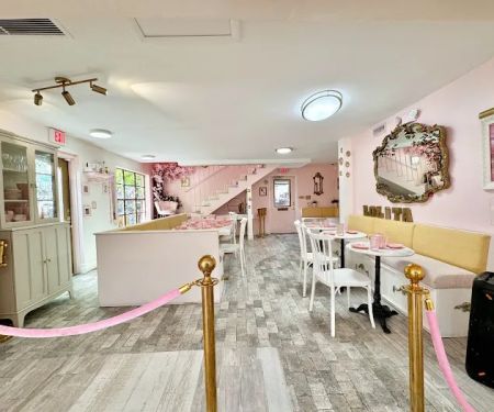 Lolita Dessert Club