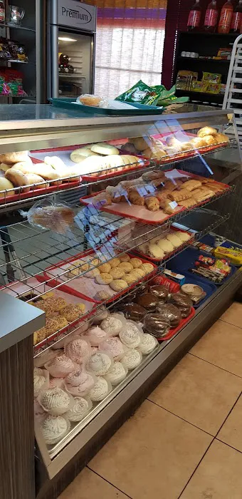 Los Balkanes Bakery Picture 9