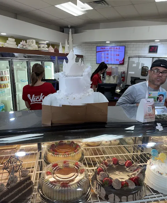 Vicky Bakery Miami Gardens Picture 2