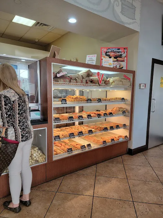 Vicky Bakery Miami Gardens Picture 6