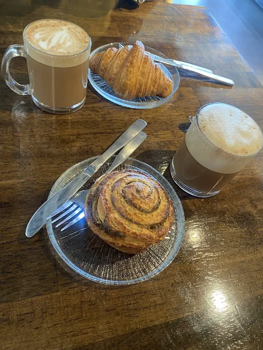 Golden Crust - Artisan Bakery Picture 5