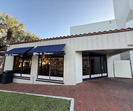 Vie de France Bakery & Café