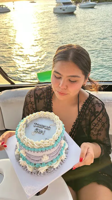 Isa's Cakes Picture 7