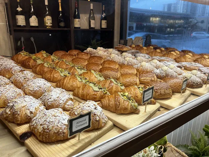 St Tropez Bistro & French Bakery Picture 10