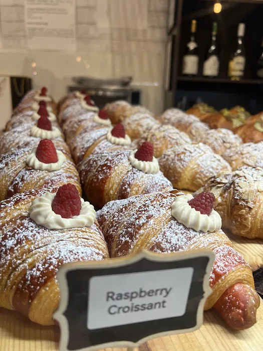 St Tropez Bistro & French Bakery Picture 9