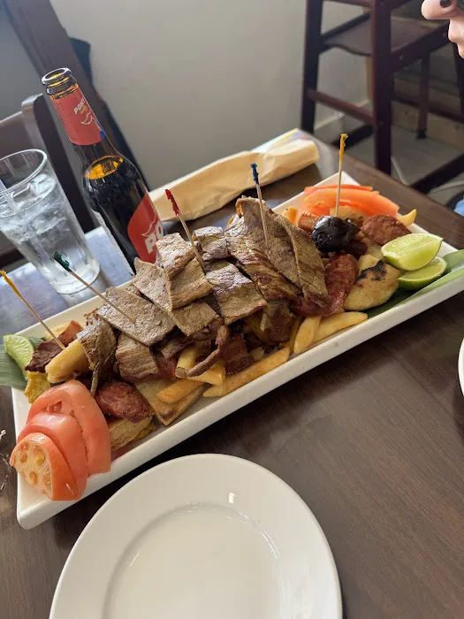 LAS DELICIAS RESTAURANT & BAKERY Picture 6