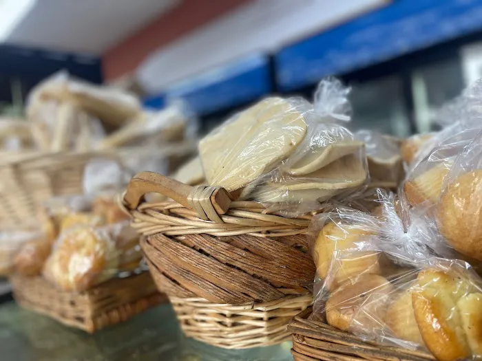 Holiday Bakery Picture 8