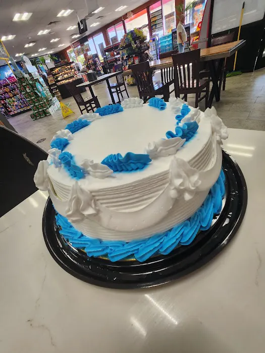 Karla Cuban Bakery - Hialeah Store Picture 3