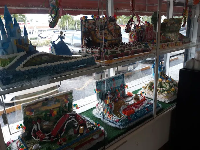 Vicky Bakery East Hialeah Picture 3