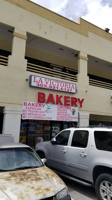 La Victoria Bakery Picture 9