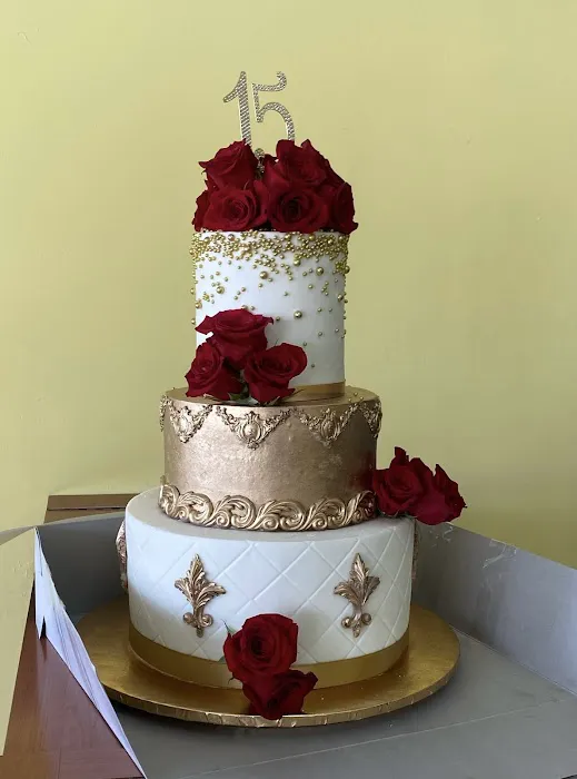 Madelyn's Cake Picture 6