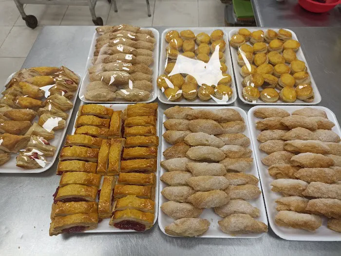 Lucerna Bakery & Cafe Picture 4