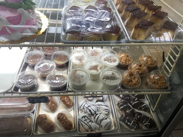 Sheily’s Bakery Picture 6