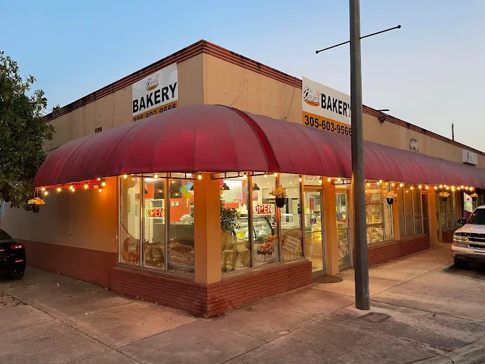 DUNIA RESTAURANT - BAKERY Picture 4