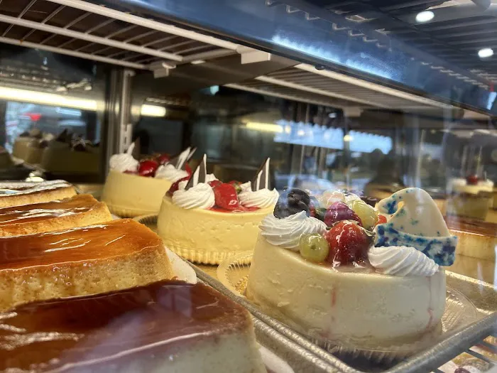 Vicky Bakery Southeast Hialeah Picture 7