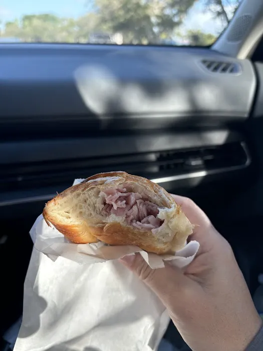 Via Veneto Bakery & Italian Deli Picture 4