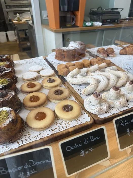 Mamma Leone Bakery Picture 10