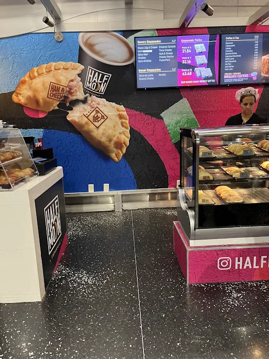 Half Moon Empanadas - Gate D29 - Miami International Airport Picture 5