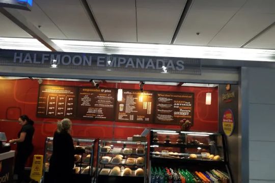 Half Moon Empanadas - Gate D29 - Miami International Airport