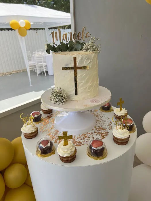 In love with cakes Picture 1