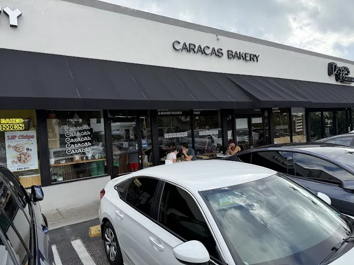 Caracas Bakery Biscayne Picture 4
