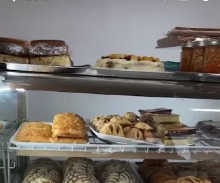 El Guegense Bakery