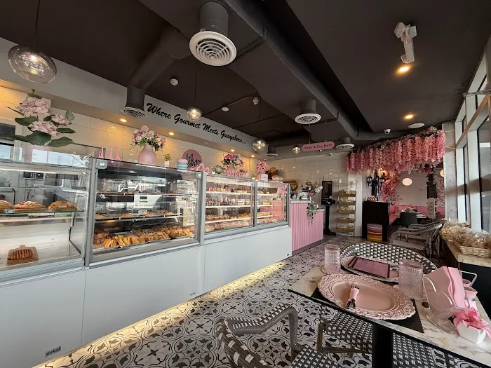 La Gran Paris Bakery Picture 2