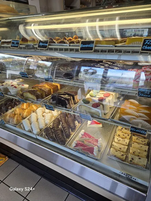 Bakery & Cafe Picture 2