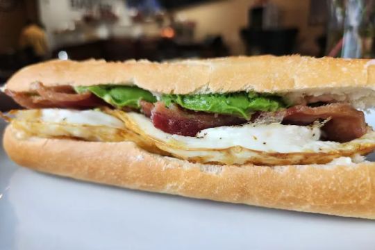 Alba Coffee & Bakery