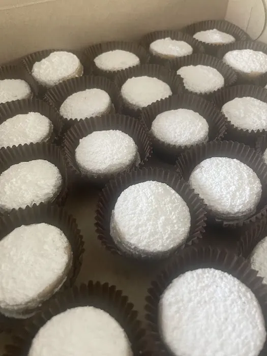delizzia bakery Picture 2