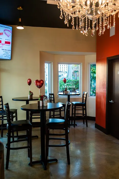 Pinecrest Bakery - Coral Gables Picture 2