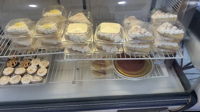 Dominican Cakes by Danelia - Miami's #1 Bizcocho Picture 1