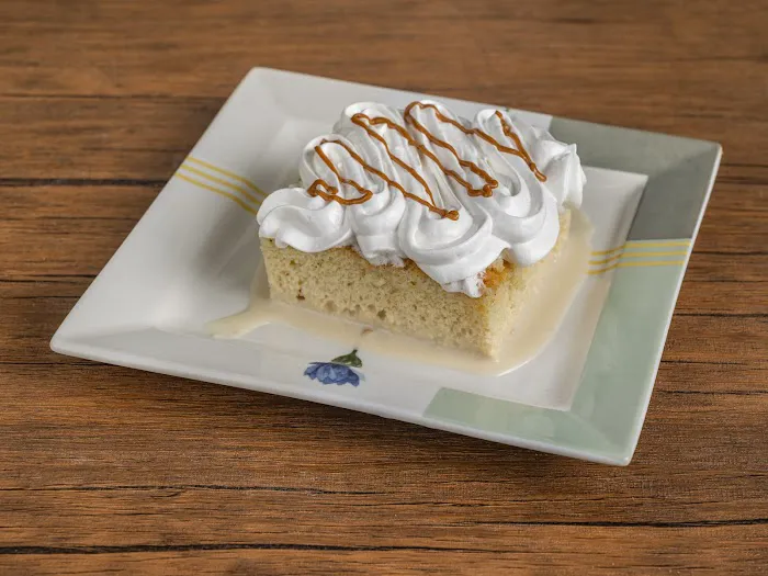 Dominican Cakes by Danelia - Miami's #1 Bizcocho Picture 2