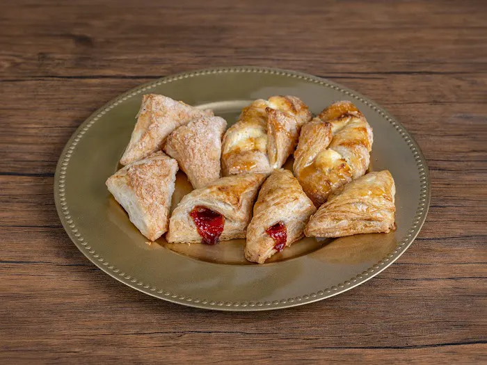 Dominican Cakes by Danelia - Miami's #1 Bizcocho Picture 3