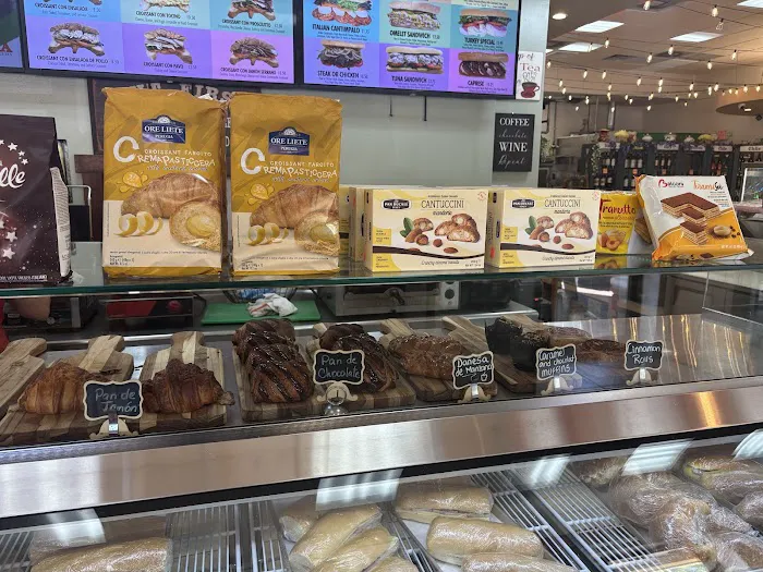 Roma Bakery & Cafe Picture 7