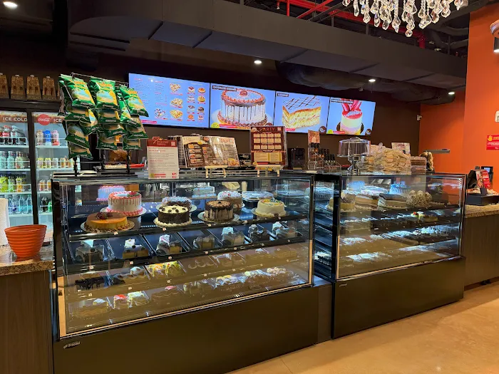 Pinecrest Bakery - Miami River Picture 8
