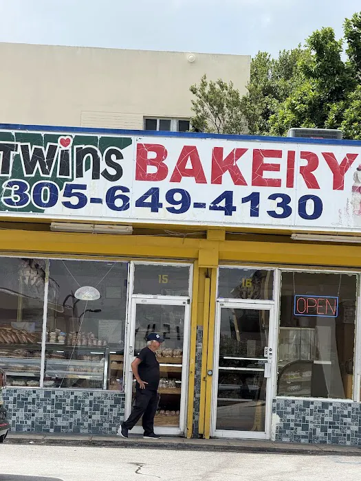 Btwins Panadería Nicaraguense Picture 2