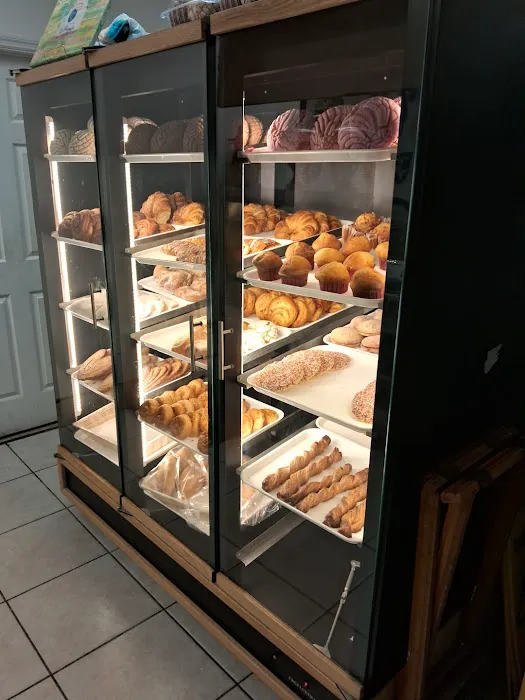 La Migaja Mexican Bakery Picture 10