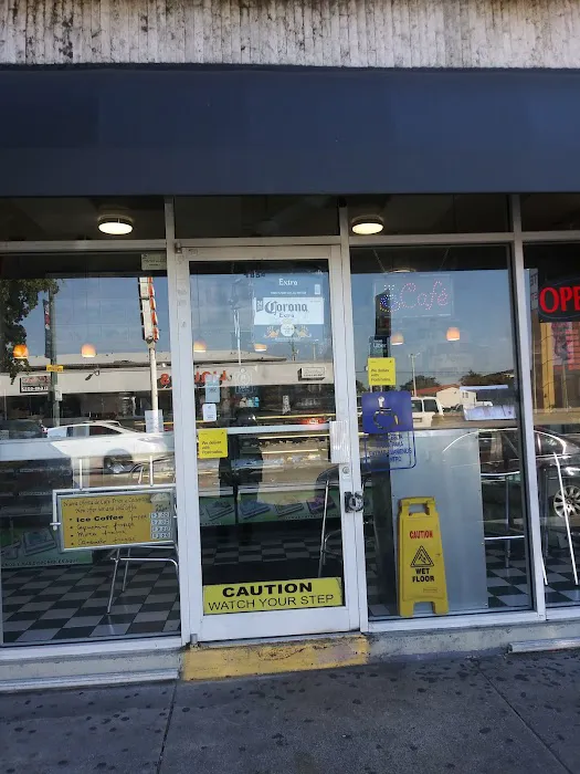 Karmen Bakery Picture 5