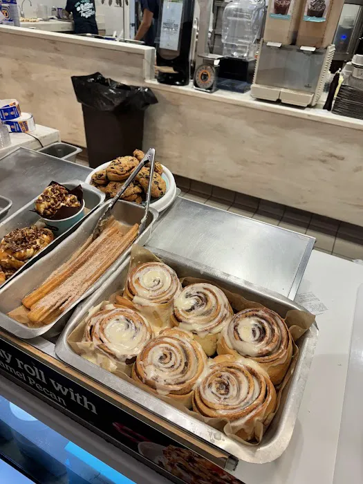 Cinnabon Picture 10