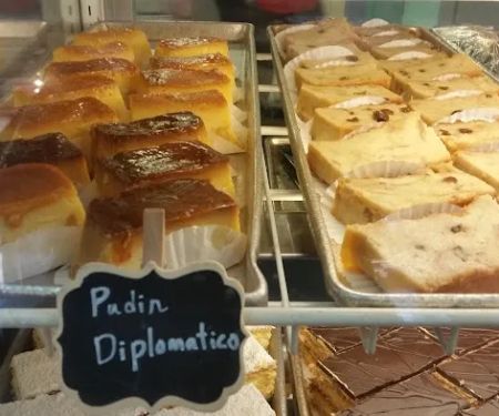 El Brazo Fuerte Bakery