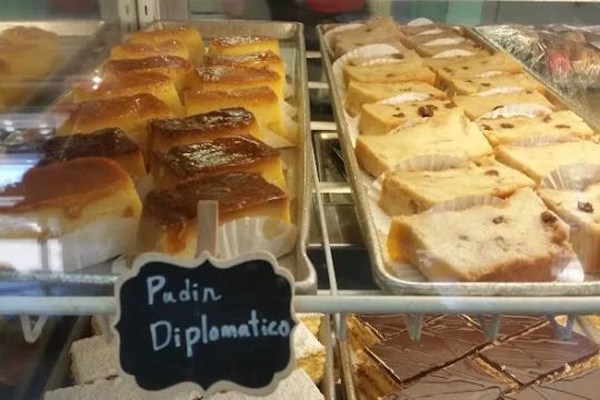 El Brazo Fuerte Bakery