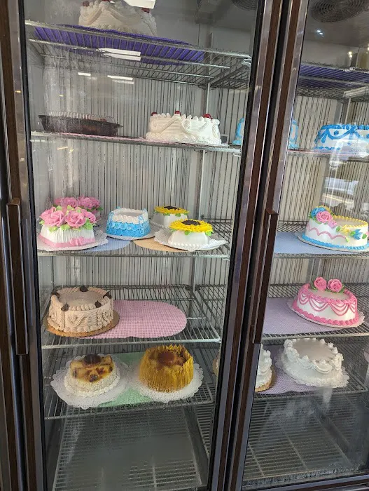 El Brazo Fuerte Bakery Picture 10