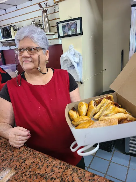 El Brazo Fuerte Bakery Picture 2