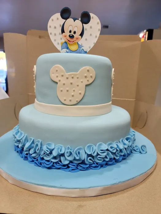 Le Paris Bakery Picture 2