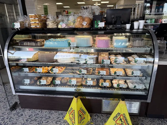 Karla Cuban Bakery: West Flagler Store Picture 5