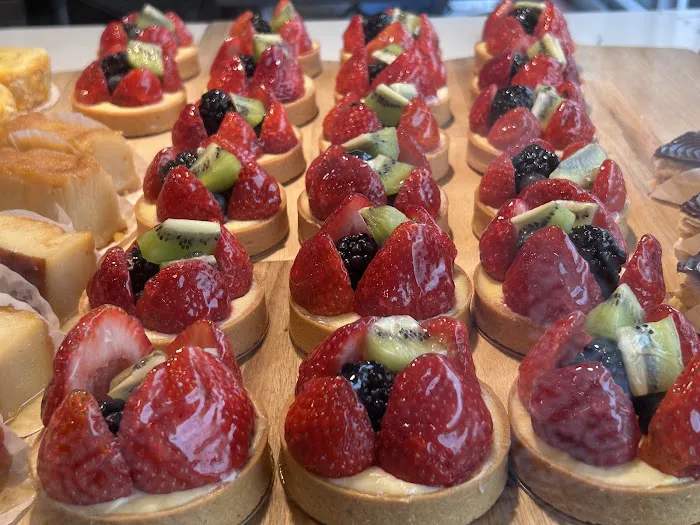 Party Cake Bakery Picture 9