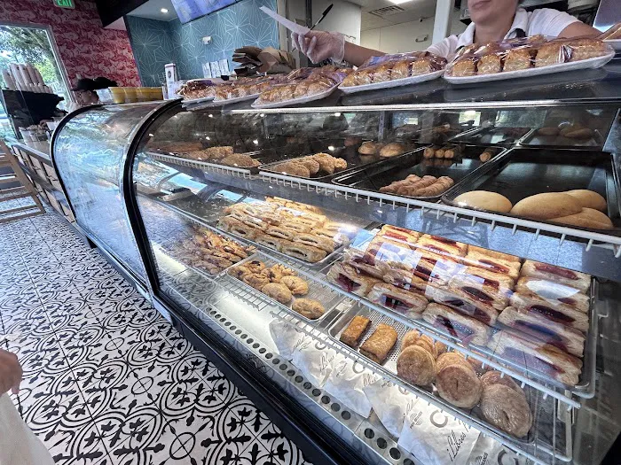 Party Cake Bakery Picture 3