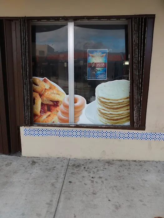 Victoria Bakery, Fritanga y Tortilleria Picture 2